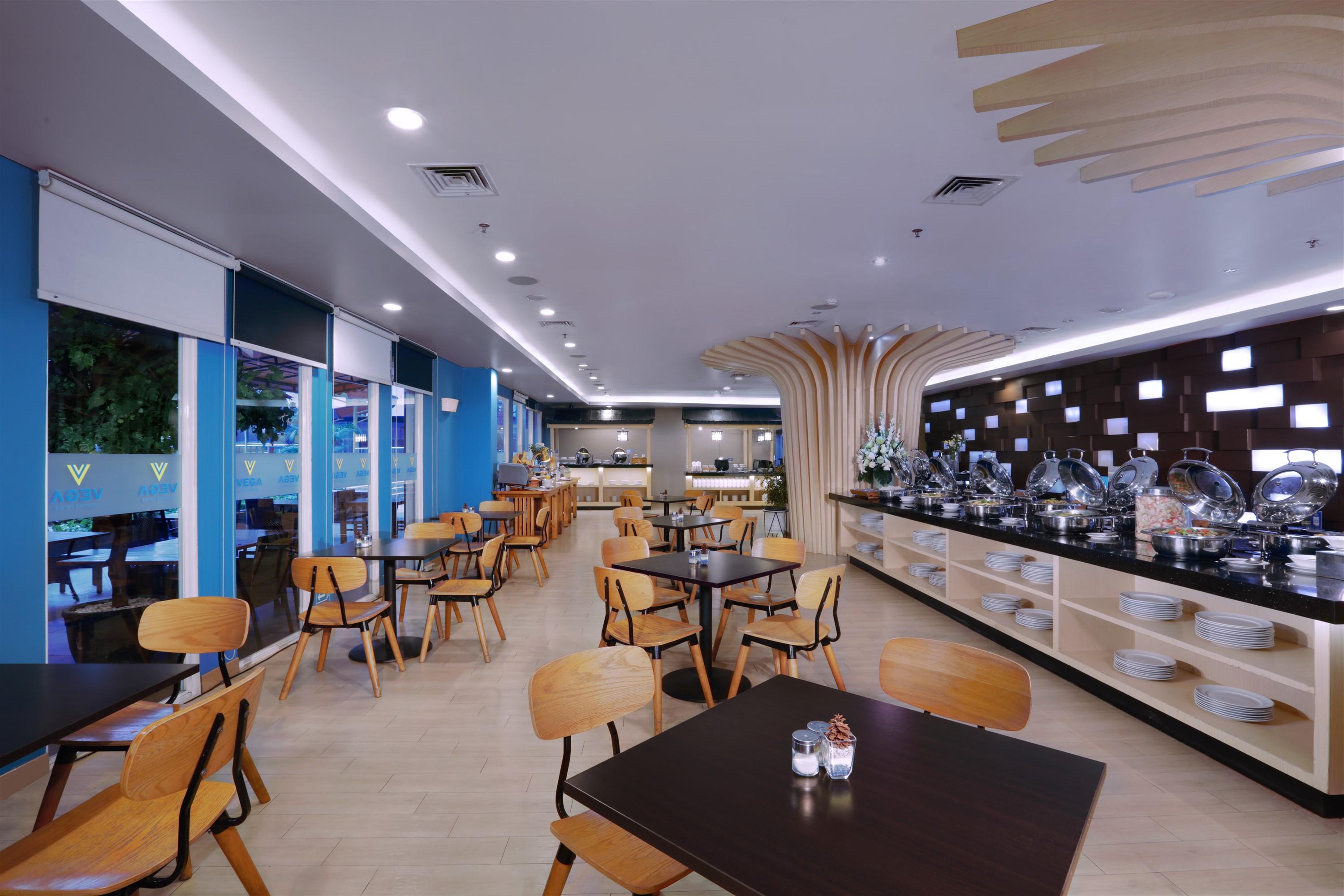 Hotel Vega Gading 3*