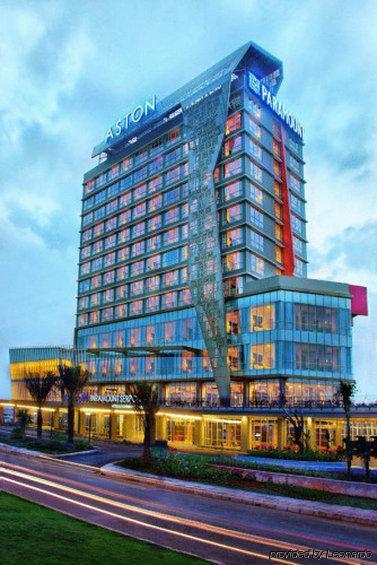 Vega Gading Serpong