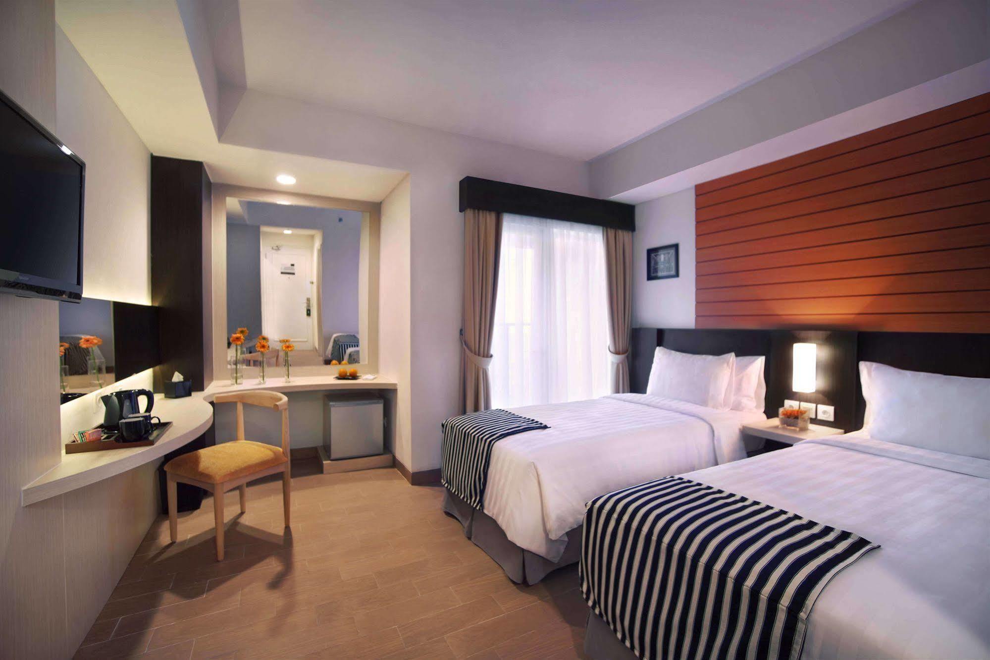 Vega Gading Hotel 3*