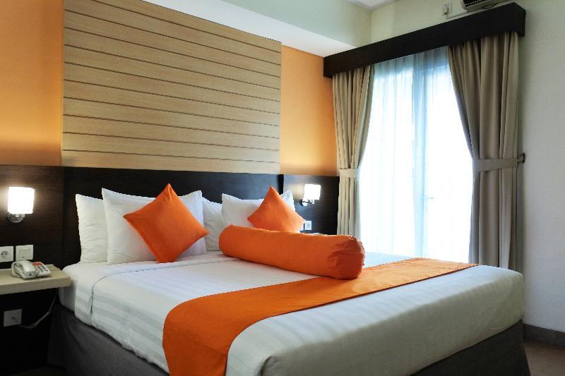 Hotel Vega Gading 3*